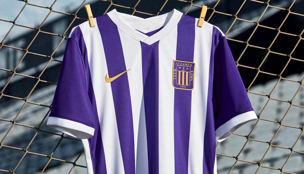 Nike presentó la camiseta morada de Alianza Lima 2022