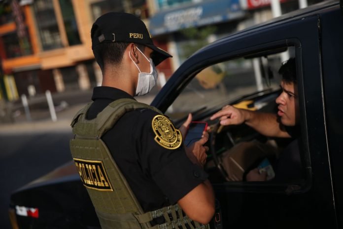 Control policial en la inmovilización obligatoria / Foto: Andina