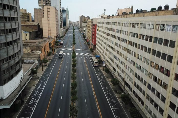 Toque de queda en Perú Toque de queda en Perú