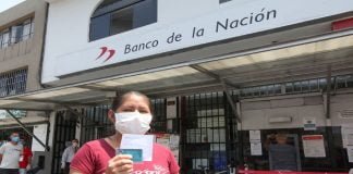 Beneficiarios del bono de emergencia / Foto: Andina