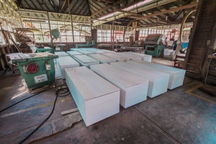 CITEforestal Pucallpa proporcionó los ataúdes a las autoridades, con el fin de atender a la población de escasos recursos impactadas por el COVID-19.