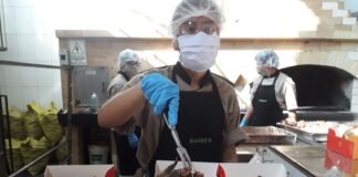 Los alimentos cumplen con los protocolos sanitarios especiales en sus procesos de elaboración y entrega.