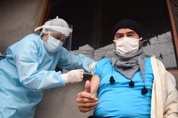 Campaña de vacunación en Santa Anita