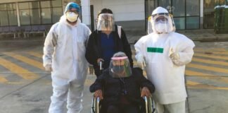 La paciente es parte del grupo de mayor riesgo ante esta enfermedad; sin embargo, a pesar de las adversidades, salió de alta y pudo reunirse nuevamente con su familia.