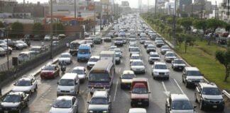 Parque automotor peruano.