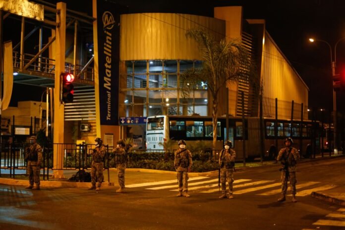 Inmovilización social obligatoria