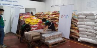 “Adopta una Olla” es un programa de la Municipalidad de Lima que, en el marco de la pandemia por la COVID-19, busca mitigar la falta de acceso a alimentos en las poblaciones más vulnerables.