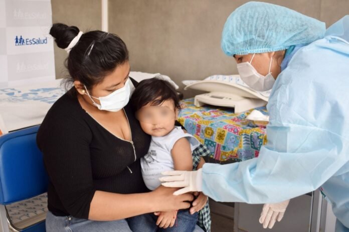 Vacunación contra la difteria en Perú / Foto: Andina