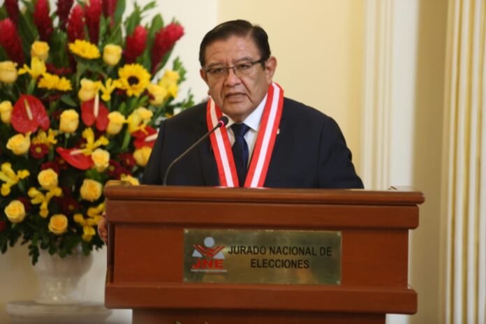 Presidente del Jurado Nacional de Elecciones (JNE), magíster Jorge Luis Salas Arenas.