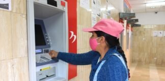 Familias cobran el Bono