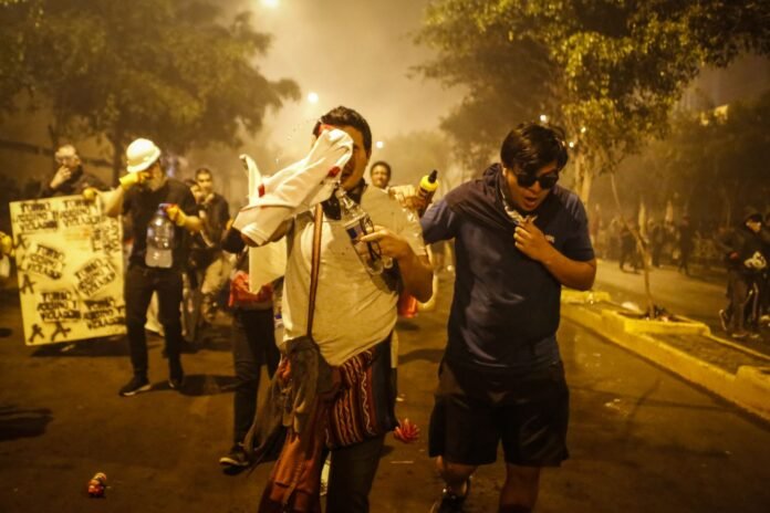 Protestas - Perú Protestas - Perú