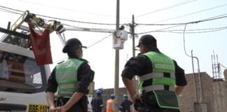 a intervención se realizó en una fábrica de plástico, que suponía una amenaza para la seguridad de los vecinos de la zona.