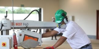 Ahora cuenta con laboratorios modernos, y plantas pilotos para el desarrollo del sector agroindustrial y forestal maderable