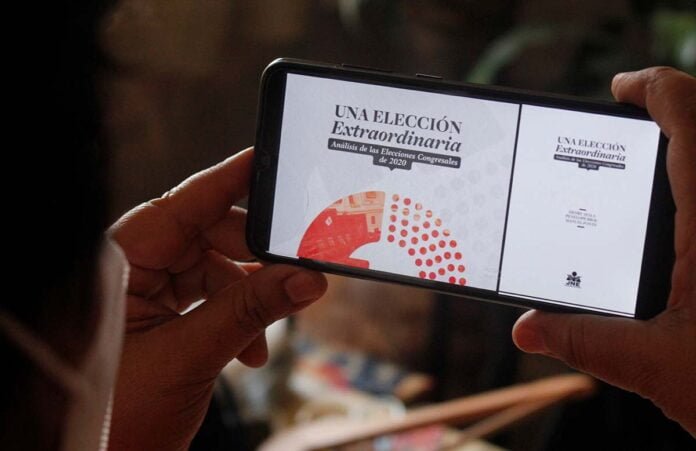 Contiene datos estadísticos, encuestas, entrevistas y análisis de la participación de los 21 partidos políticos y de los ciudadanos