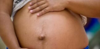 De acuerdo con la Encuesta Demográfica y de Salud Familiar – ENDES, la estadística de embarazo en adolescentes disminuyó en un 8.3% durante el 2020, lo que representa un descenso de aproximadamente un 2% cada año, informó el Ministerio de Salud (Minsa).