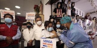 Durante la supervisión, el ministro Cevallos informó que en la última semana se aplicaron 1 864 401 dosis de la vacuna contra la COVID-19 a nivel nacional.