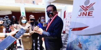 Jorge Luis Salas Arenas, presidente del JNE