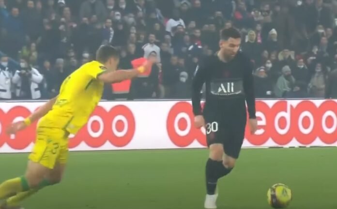 Primer gol de Messi en la Ligue 1 Primer gol de Messi en la Ligue 1