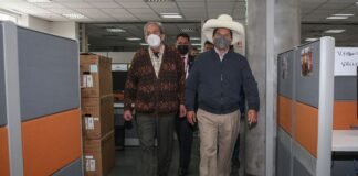 Carlos Gallardo y Pedro Castillo (izquierda a derecha)