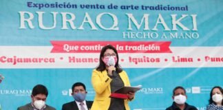Gisela Ortiz inauguró la primera edición de Ruraq maki presencial en Cajamarca que reúne a colectivos de 12 provincias de la región.