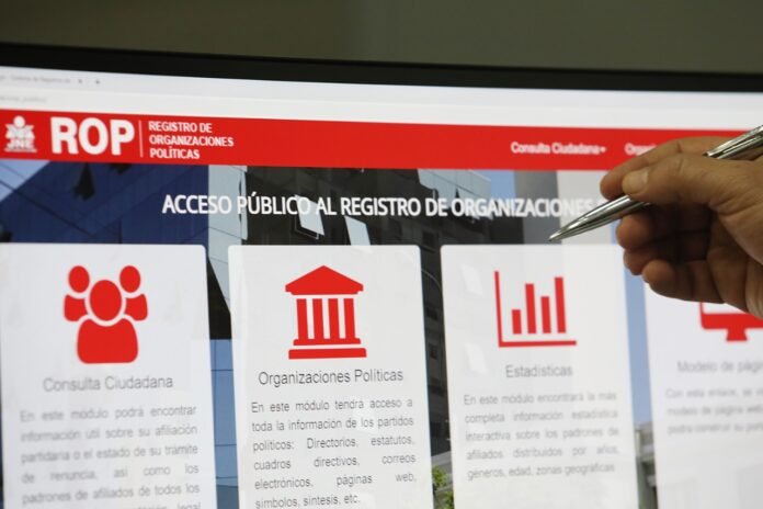 Decisión se ampara en informes de la Dirección de Fiscalización de la entidad, sobre existencia de comités, y del Reniec respecto a validez de afiliados