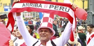 Hinchas de la selección peruana