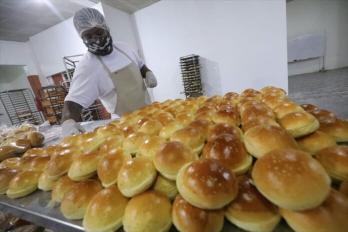 Venta de pan en Lima