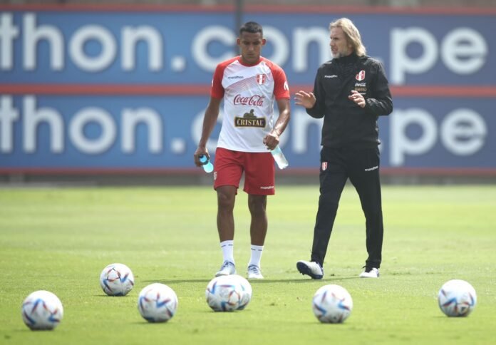 000871158W Entrenamientos de la selección