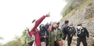 ministra de Cultura, Betssy Chavez Chino