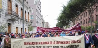 La rectora, Jeri Ramón Ruffner, vicerrectores y decanos de las diversas facultades participaron al lado de la comunidad sanmarquina.