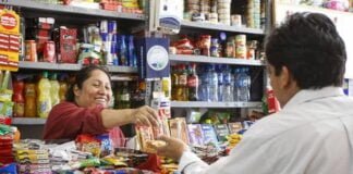 Comercio minorista en Perú