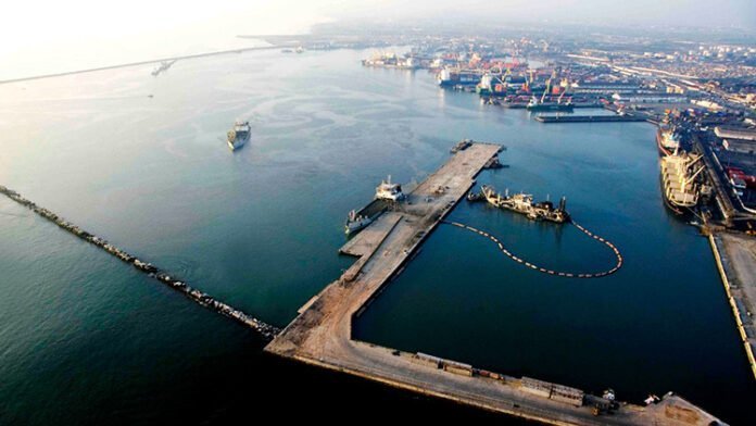 Las inversiones en infraestructuras de transporte alcanzaron los USD 443 millones entre enero y octubre de 2022, informó la Gerencia de Supervisión y Fiscalización del Organismo Supervisor de la Inversión en Infraestructura de Transporte de Uso Público (Ositrán) en su reporte mensual.