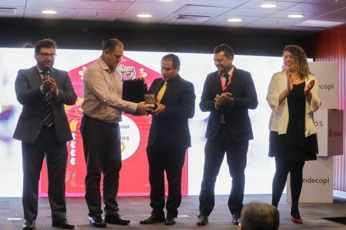 Premio al ministerio de la producción