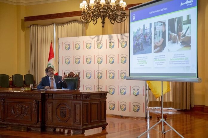 Alcalde Carlos Canales expuso acciones realizadas en primeros 100 días al frente de municipalidad de Miraflores