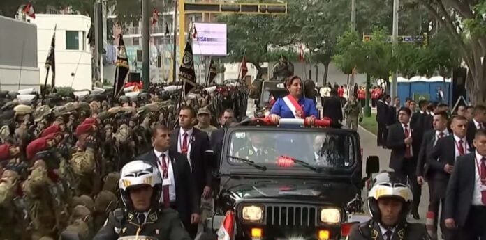 Dina Boluarte gran parada militar