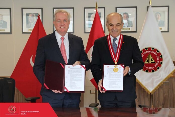 El Dr. Edward Roekaert Embrechts, rector y CEO de la UPC y el ing. CIP Roque Benavides, decano del CIP-CD Lima El Dr. Edward Roekaert Embrechts, rector y CEO de la UPC y el ing. CIP Roque Benavides, decano del CIP-CD Lima