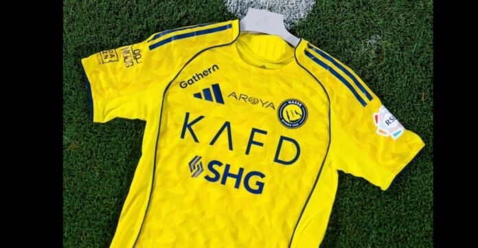 Al Nassr vs Al Hazm EN VIVO hoy por la Saudi Pro League 2025 Cristiano Ronaldo con la camiseta del Al Nassr antes del partido frente al Al Hazm por la Saudi Pro League 2025