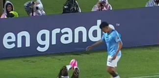 Celebra gol y se lesiona