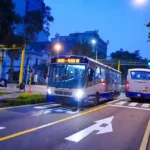 Carril bus bidireccional en la avenida Arequipa: así funciona el plan piloto y qué cambios deben conocer los conductores Carril bidireccional ATU avenida Arequipa