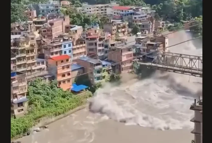 Inundaciones en Nepal HOY. Inundaciones en Nepal HOY.