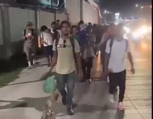 Nueva caravana migrante sale de Honduras rumbo a Estados Unidos: cientos parten desde San Pedro Sula (VIDEO)