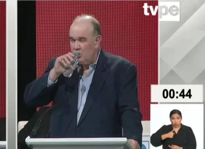 Rafael López Aliaga en el Debate Municipal 2026 Rafael López Aliaga en el Debate Municipal 2026