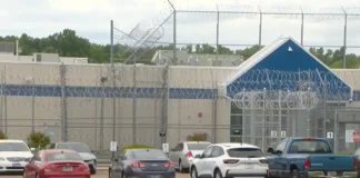 centro de detención migrante en tennessee
